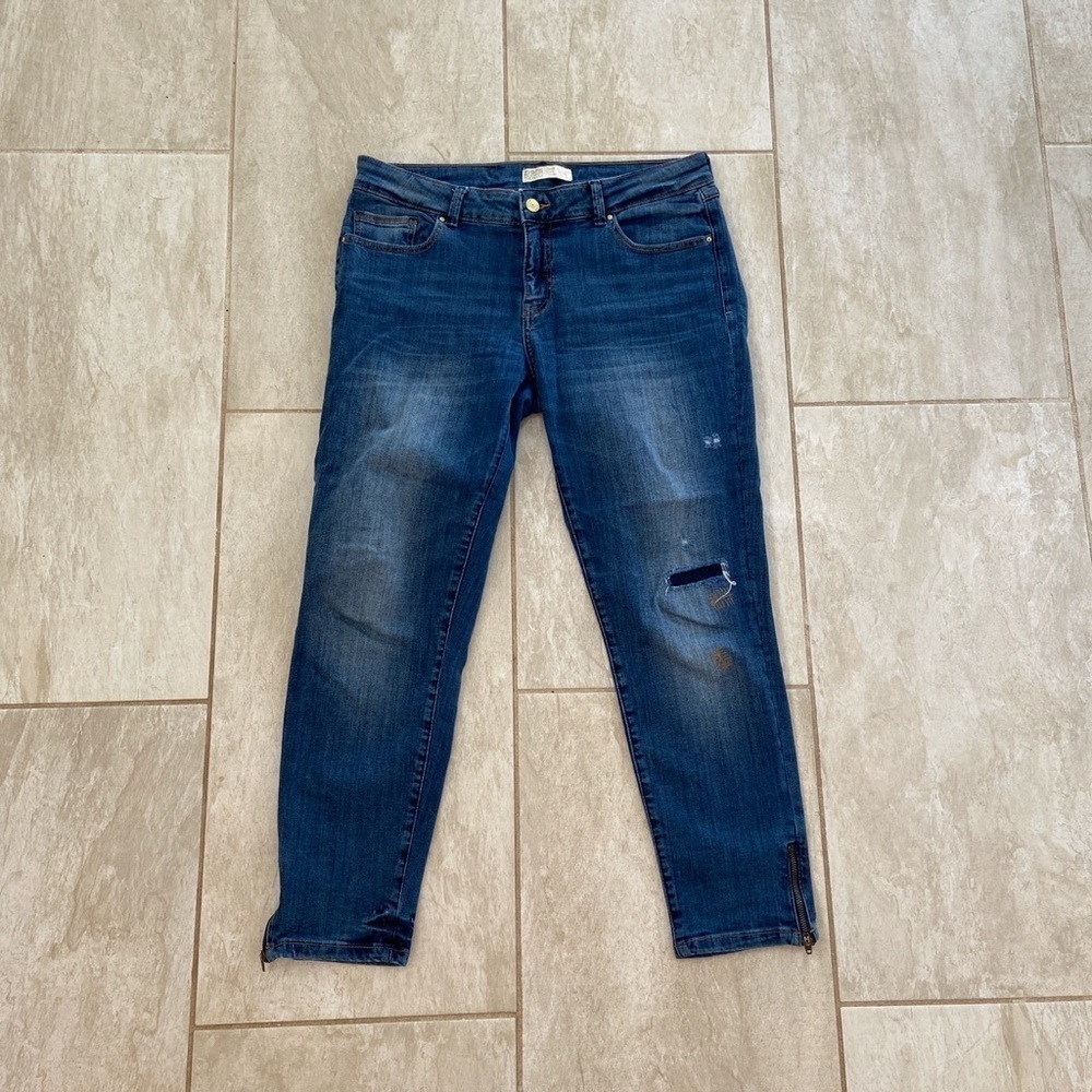 Low Rise Denim Crop Jeans
